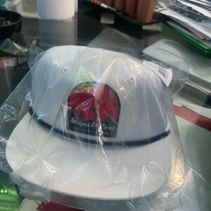 White Stripes & Arrows Cap